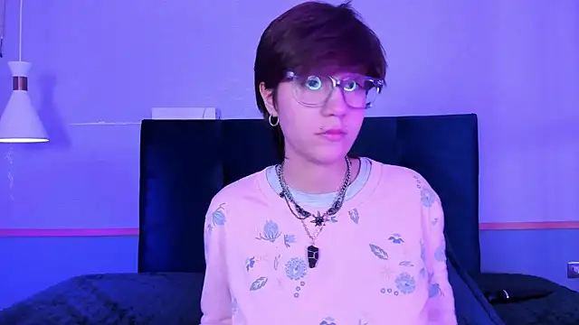 Tsuki Maru online show from March 3, 2026, 8:42 am