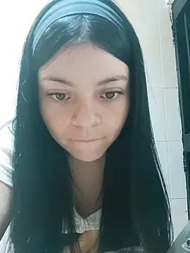 LunaJacobs online show from November 4, 2025, 2:49 pm