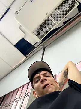 Luck  090 online show from October 9, 2025, 6:17 pm