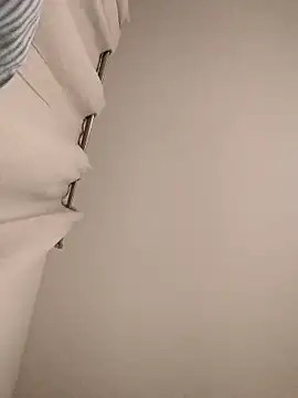 Snapshot of Jadriel23 chatting on October 6, 2025, 4:32 am Jadriel23 online show from October 6, 2025, 4:32 am