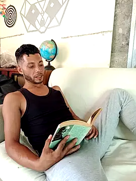 Snapshot of AlphaAlterX chatting on September 11, 2025, 7:25 pm AlphaAlterX online show from September 11, 2025, 7:25 pm