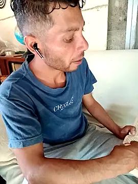 Snapshot of AlphaAlterX chatting on September 15, 2025, 9:15 pm AlphaAlterX online show from September 15, 2025, 9:15 pm