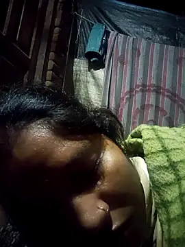 Snapshot of Hot_Seema83 chatting on September 14, 2025, 11:15 pm Hot Seema83 online show from September 14, 2025, 11:15 pm