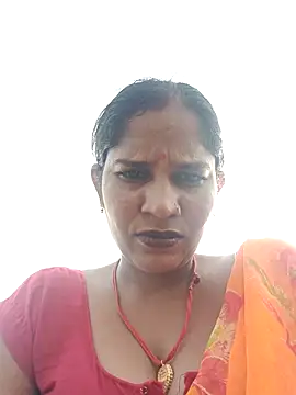 Snapshot of Hot_Seema83 chatting on September 29, 2025, 11:15 am Hot Seema83 online show from September 29, 2025, 11:15 am