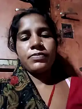 Snapshot of Hot_Seema83 chatting on October 8, 2025, 12:19 am Hot Seema83 online show from October 8, 2025, 12:19 am