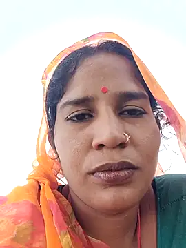 Snapshot of Hot_Seema83 chatting on October 10, 2025, 8:57 am Hot Seema83 online show from October 10, 2025, 8:57 am