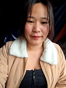 ALIENHR38 online show from February 19, 2026, 1:56 am