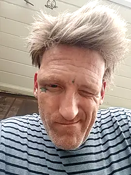 MRTATTWO online show from September 14, 2025, 10:53 pm