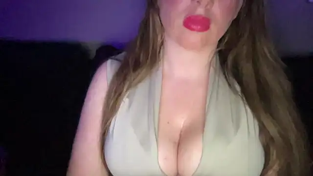 Snapshot of Djelina940 chatting on July 26, 2026, 8:16 pm Djelina940 online show from July 26, 2026, 8:16 pm