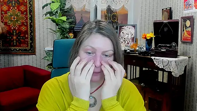 Snapshot of TiffanyBrauny chatting on October 14, 2025, 1:56 pm TiffanyBrauny online show from October 14, 2025, 1:56 pm