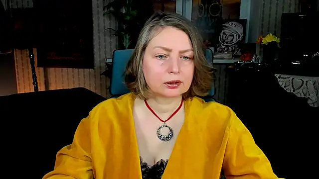 Snapshot of TiffanyBrauny chatting on October 19, 2025, 10:49 am TiffanyBrauny online show from October 19, 2025, 10:49 am