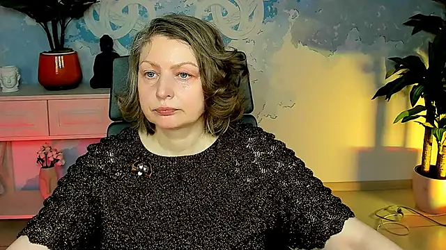 Snapshot of TiffanyBrauny chatting on October 22, 2025, 9:53 am TiffanyBrauny online show from October 22, 2025, 9:53 am