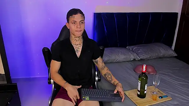 john mystic online show from December 4, 2025, 2:43 am