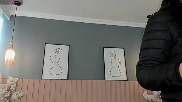 Snapshot of Mila_Hank_ chatting on February 26, 2026, 12:04 pm Mila Hank online show from February 26, 2026, 12:04 pm