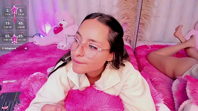 Annie  2 online show from October 11, 2025, 2:26 pm