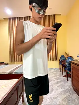 Snapshot of thienlong05 chatting on November 17, 2025, 1:33 am thienlong05 online show from November 17, 2025, 1:33 am