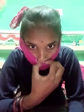 Snapshot of Idhika_Jha chatting on November 20, 2025, 6:24 am Idhika Jha online show from November 20, 2025, 6:24 am