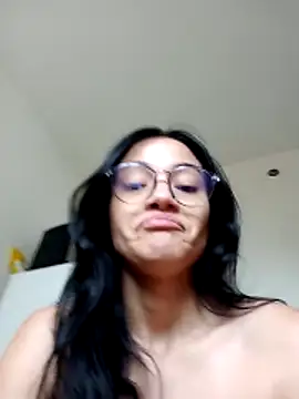 Virggin Pussy Cum online show from October 14, 2025, 12:50 pm