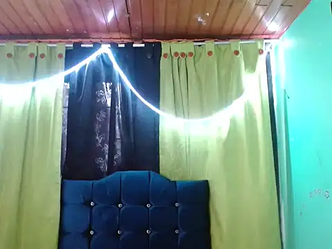 canelasexy 1 online show from February 24, 2026, 8:18 pm