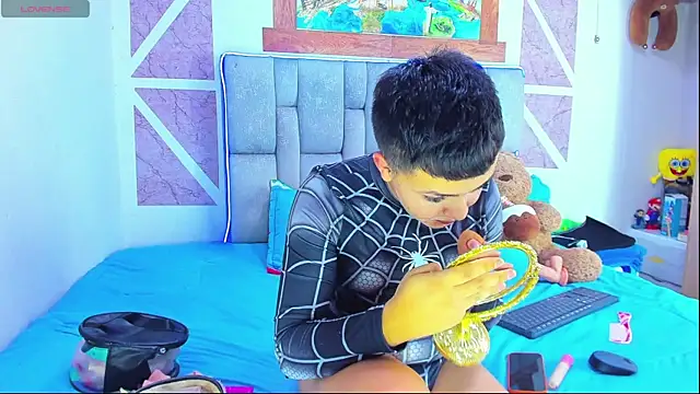 christopher Hot online show from March 5, 2026, 7:54 pm