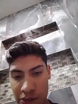 aispuro8505 online show from February 2, 2026, 7:18 am