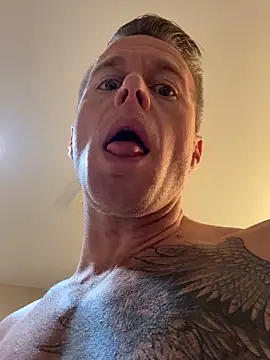 DILFiGuess11 online show from November 13, 2025, 5:23 pm