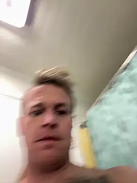 DILFiGuess11 online show from November 16, 2025, 6:08 am