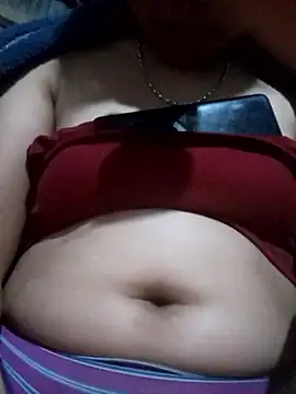 may-squirl online show from October 8, 2025, 1:31 pm