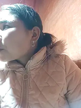 may-squirl online show from November 19, 2025, 1:49 am