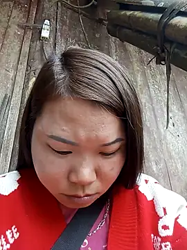 may-squirl online show from December 5, 2025, 8:23 am