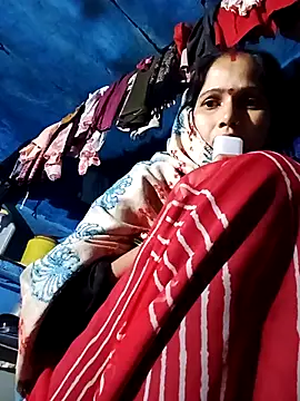 Jooli xx online show from November 5, 2025, 3:23 pm