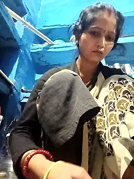 Jooli xx online show from February 7, 2026, 11:41 pm