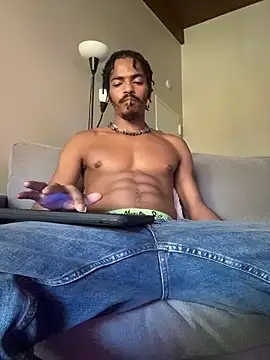 TRILLAHUNG online show from October 24, 2025, 1:51 pm