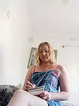 Snapshot of LiluLiluLilu chatting on September 13, 2025, 7:08 am LiluLiluLilu online show from September 13, 2025, 7:08 am