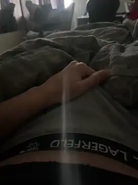 ekfjejwir online show from November 24, 2025, 1:11 pm