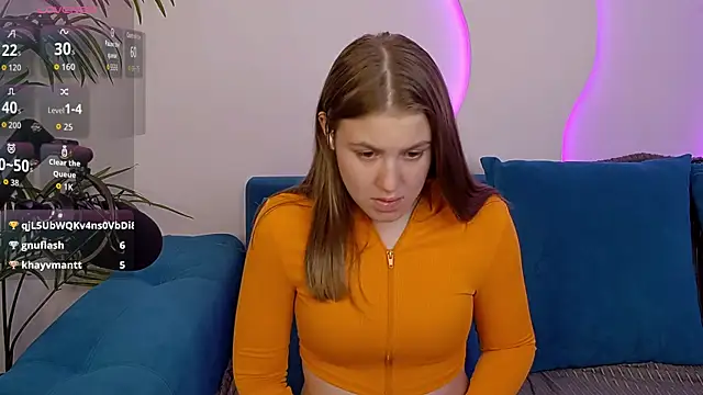 MelanieHenders online show from September 14, 2025, 5:45 pm