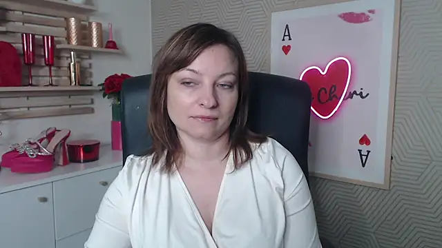 angelaSamt online show from February 11, 2026, 6:29 am