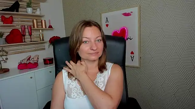 Snapshot of angelaSamt chatting on July 20, 2026, 5:44 am angelaSamt online show from July 20, 2026, 5:44 am