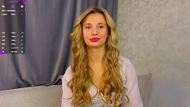 NaughtySeraphine online show from November 17, 2025, 6:08 am