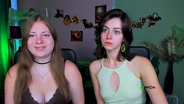 Snapshot of kitniss_dreamy chatting on October 28, 2025, 1:25 pm kitniss dreamy online show from October 28, 2025, 1:25 pm