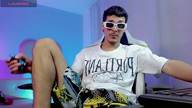 Snapshot of yankees_ chatting on October 9, 2025, 4:16 pm yankees online show from October 9, 2025, 4:16 pm