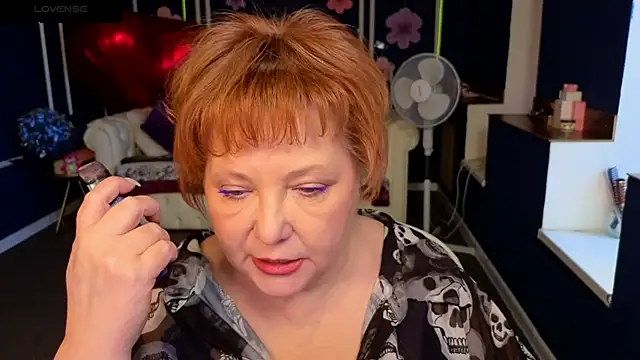 Kira Kenett online show from May 29, 2026, 6:00 am