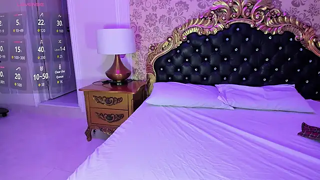 HatsaJones online show from October 19, 2025, 3:40 am