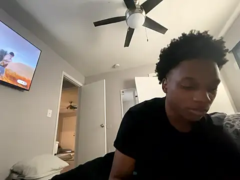 dmmeformerch online show from April 13, 2026, 3:06 pm