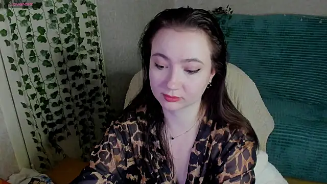 Snapshot of Micky_Wood chatting on June 8, 2026, 6:19 pm Micky Wood online show from June 8, 2026, 6:19 pm