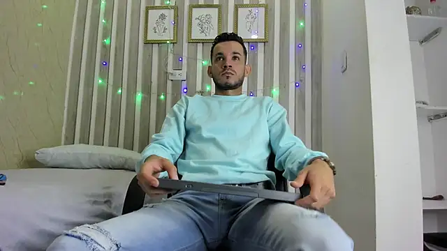 EthanGrey online show from March 25, 2026, 11:16 am