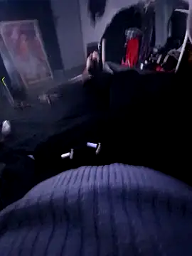 Snapshot of johnboones10 chatting on December 20, 2025, 12:12 pm johnboones10 online show from December 20, 2025, 12:12 pm