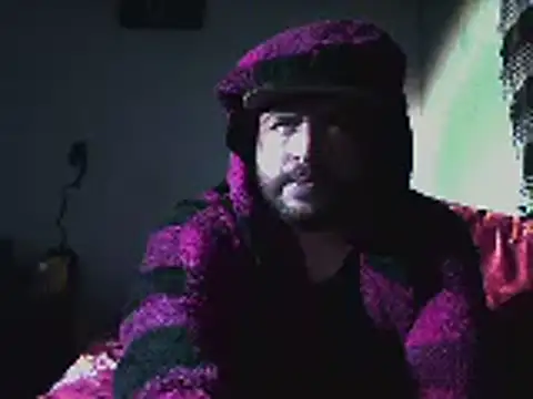 Snapshot of johnboones10 chatting on January 17, 2026, 9:03 am johnboones10 online show from January 17, 2026, 9:03 am