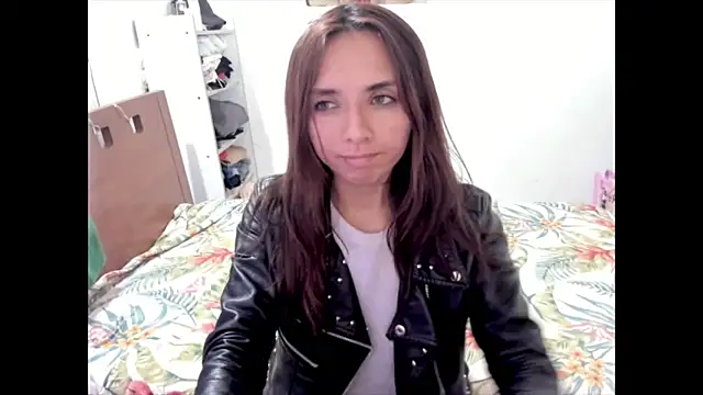 megan doll2123 online show from February 16, 2026, 3:13 am