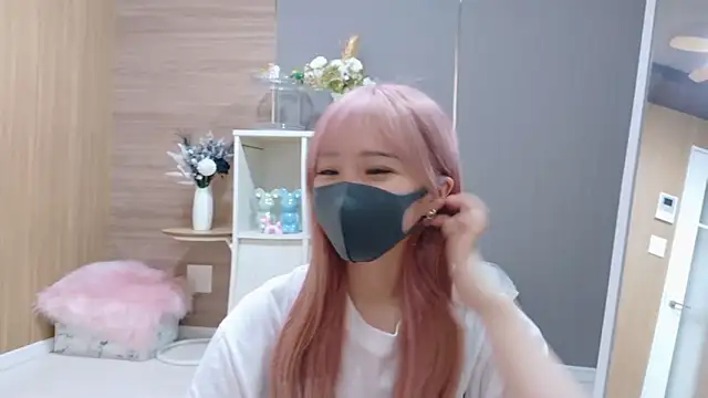 Snapshot of Una_chan_ chatting on September 22, 2025, 10:34 pm Una chan online show from September 22, 2025, 10:34 pm